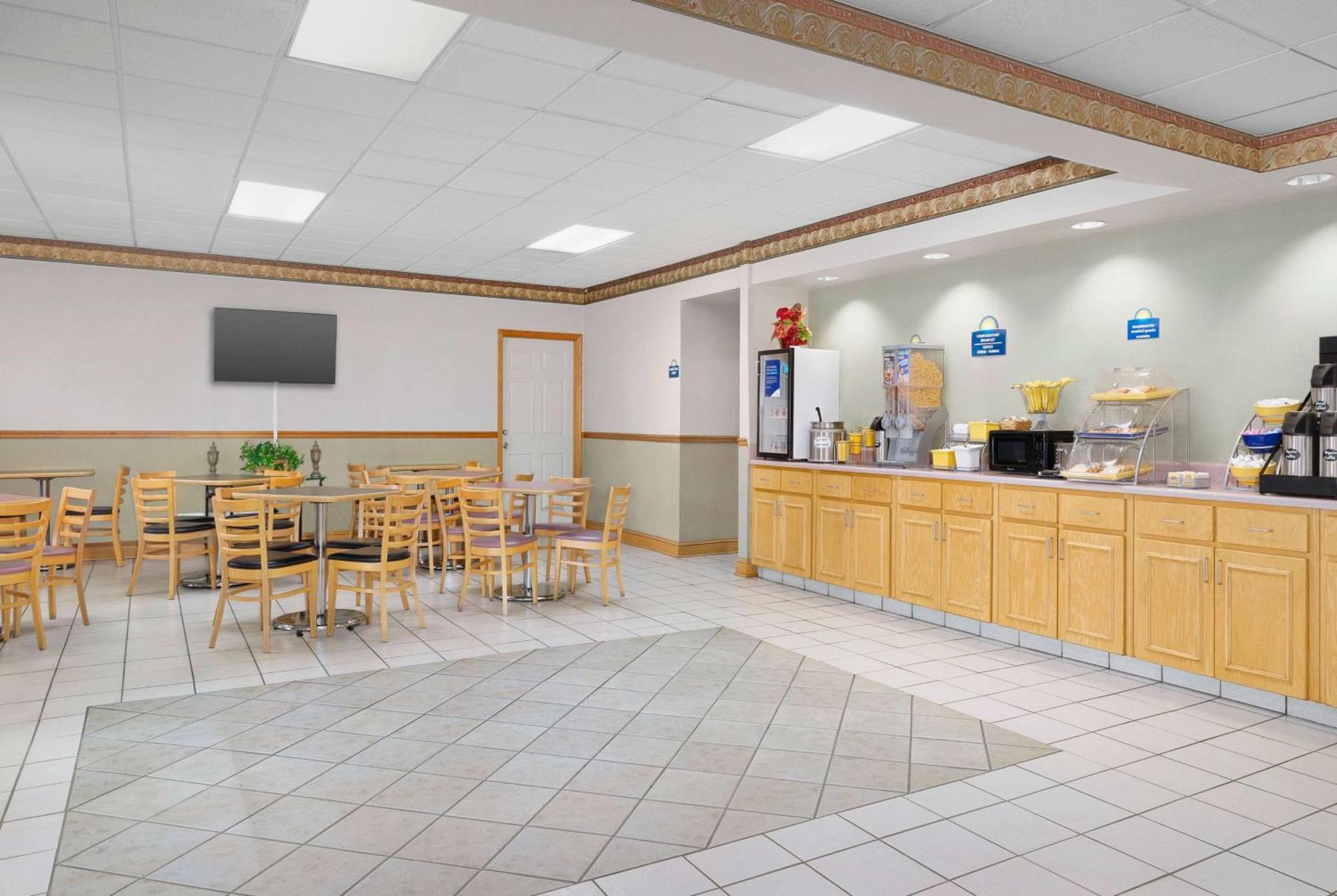 Days Inn By Wyndham Lake City I-75 Extérieur photo